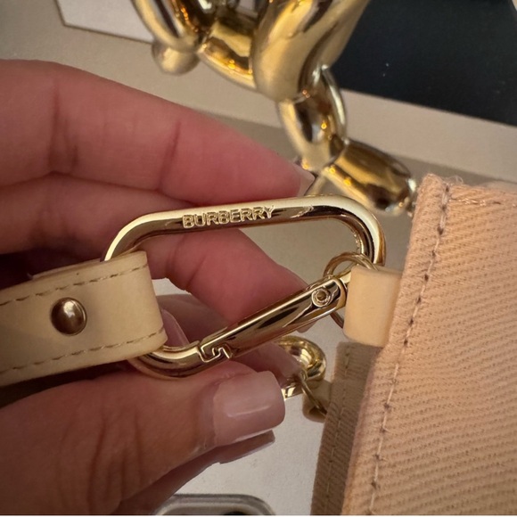 Burberry pouch/wristlet, New in pouch, no call-outs, plastic still on hardware - Picture 9 of 9
